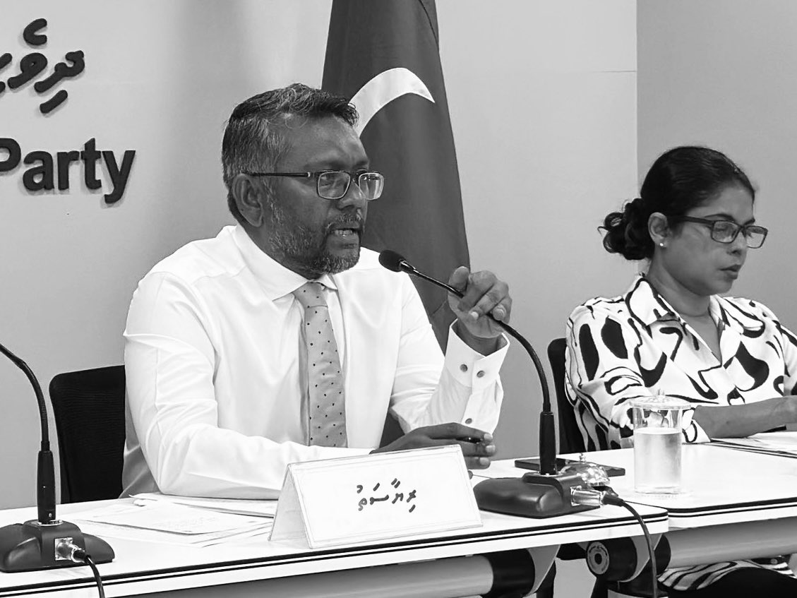 އެމްޑީޕީ  ޤައުމީ މަޖިލީހުގެ 4 ވަނަ ދައުރުގެ 25 ވަނަ ޖަލްސާގެ ތެރެއިން